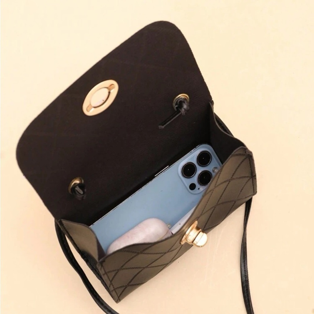 ⚠️Clearance Mini Quilted Black Crossbody Handle Bag - Picture 4 of 6